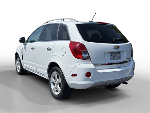 Used 2014 Chevrolet Captiva Sport LT w/ Convenience Package FWD image 3