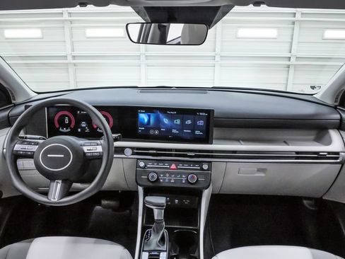 Certified 2026 Hyundai Tucson SE FWD image 15