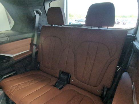 New 2026 BMW X7 M60i image 30