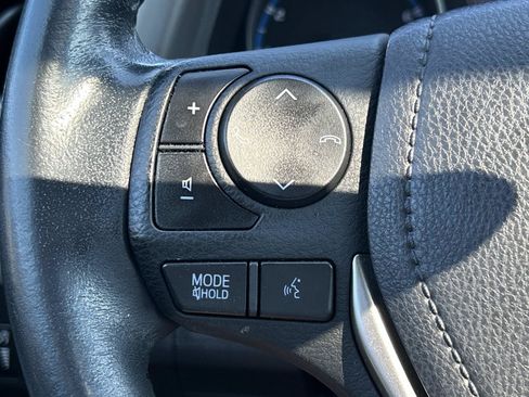 Used 2018 Toyota RAV4 Adventure AWD/4WD image 24