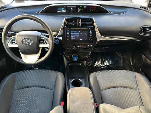 Used 2017 Toyota Prius Two image 14