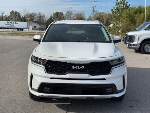 Used 2024 Kia Sorento EX image 9