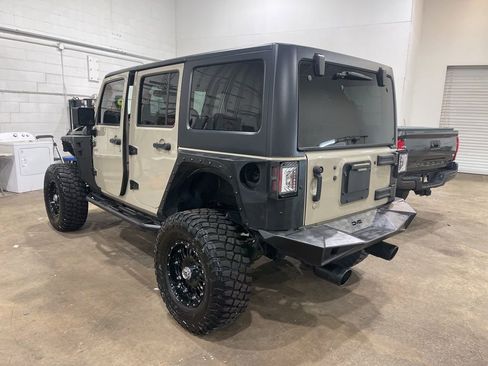 Used 2018 Jeep Wrangler Unlimited Sport S AWD/4WD image 6