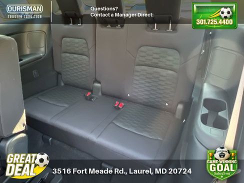 Used 2025 Nissan Pathfinder SV FWD image 17