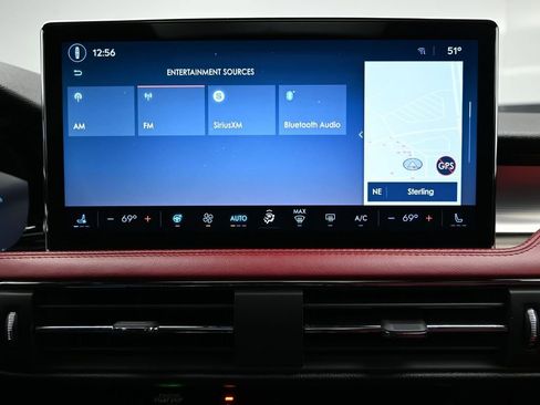 Used 2025 Lincoln Corsair Reserve w/ Jet Appearance Package image 38