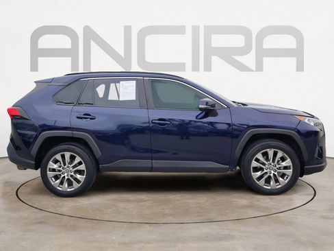 Used 2021 Toyota RAV4 XLE Premium FWD image 14