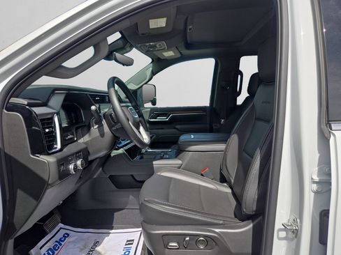 Used 2026 GMC Sierra 3500 Denali w/ Denali Reserve Package AWD/4WD image 9
