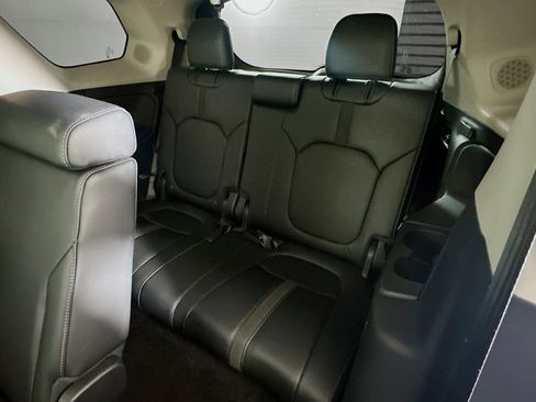 Used 2024 Honda Pilot Touring image 30