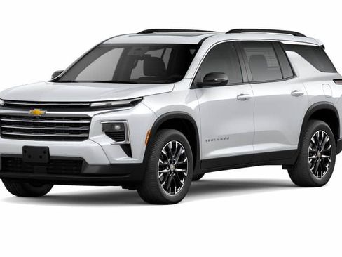 New 2026 Chevrolet Traverse LT w/ Sun and Wheel Package AWD/4WD image 2
