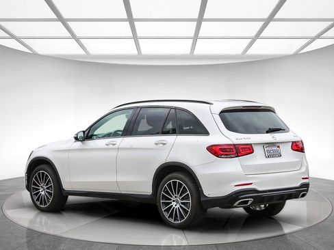 Used 2022 Mercedes-Benz GLC 300 4MATIC image 2