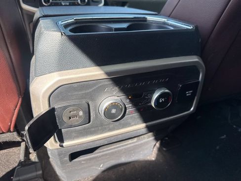 Used 2022 Ford Expedition Limited AWD/4WD image 49