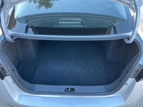 Used 2025 Nissan Versa SV image 29