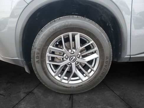 Used 2023 Nissan Rogue S image 14