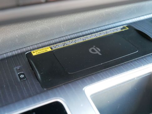Used 2022 Toyota Sienna XSE w/ XSE Plus Package FWD image 32