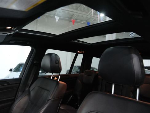 Used 2017 Mercedes-Benz GLS 450 4MATIC w/ Premium Package image 40