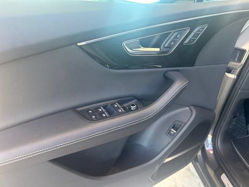 Used 2025 Audi Q7 3.0T Premium Plus AWD/4WD image 19