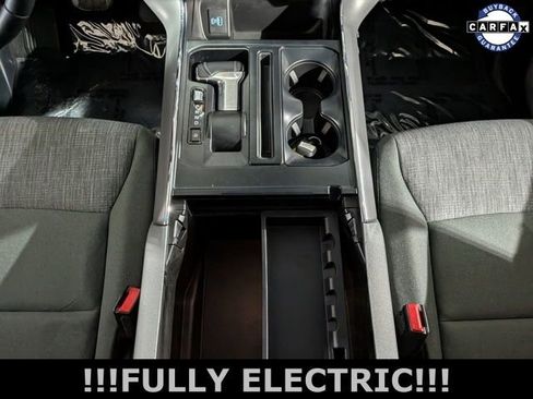 Used 2023 Ford F150 Lightning XLT image 35