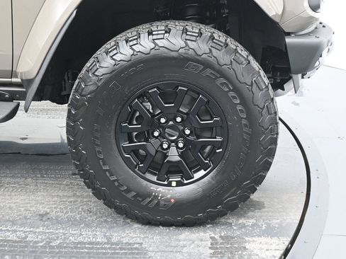 New 2025 Ford Bronco Raptor w/ Interior Carbon Fiber Pack image 22