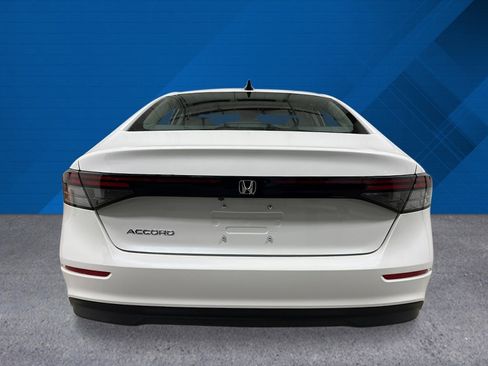 New 2025 Honda Accord SE image 5