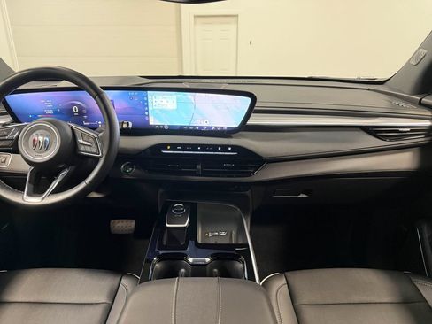 Used 2026 Buick Enclave Preferred AWD/4WD image 18