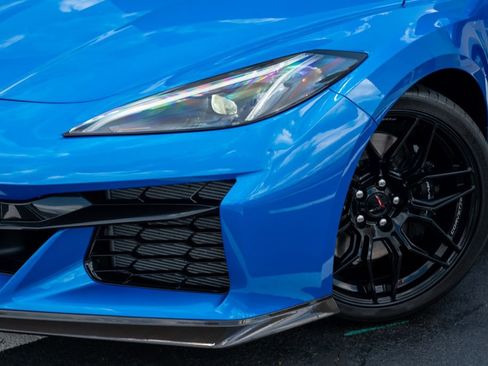 Used 2026 Chevrolet Corvette Z06 RWD image 3
