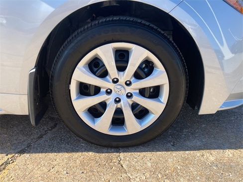 Used 2026 Toyota Corolla LE image 9