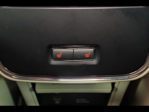 Used 2017 Lincoln Continental Select w/ Technology Package FWD image 28