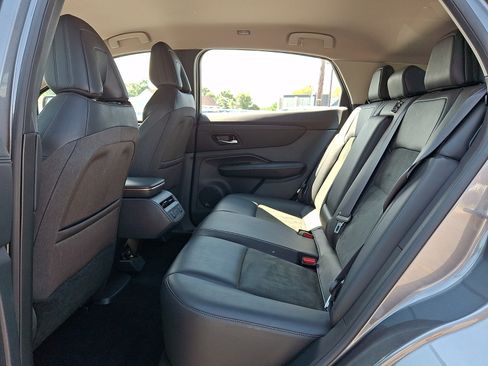 Certified 2023 Nissan Ariya FWD image 8