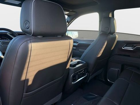 New 2026 GMC Sierra 1500 Denali w/ Denali Reserve Package AWD/4WD image 13