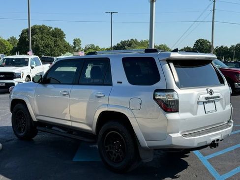 Used 2024 Toyota 4Runner SR5 RWD image 4