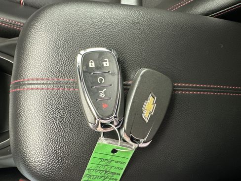 Certified 2022 Chevrolet Equinox RS w/ RS Leather Package AWD/4WD image 32