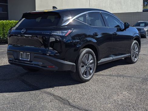Used 2025 Nissan Murano SL AWD/4WD image 2