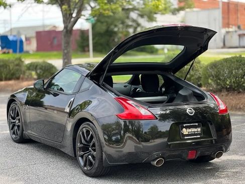 Used 2015 Nissan 370Z Coupe RWD image 27