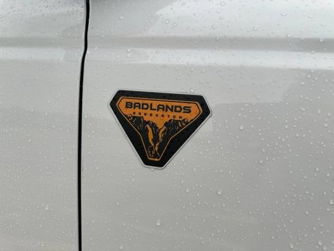 New 2026 Ford Bronco Badlands w/ Sasquatch Package AWD/4WD image 35