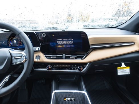 New 2026 Chevrolet Equinox ACTIV w/ Convenience Package III image 21