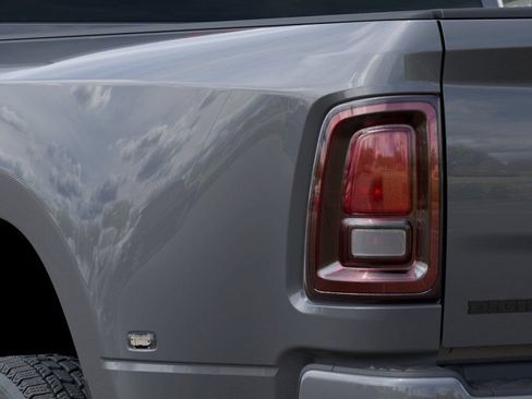 New 2026 RAM 3500 Big Horn AWD/4WD image 9