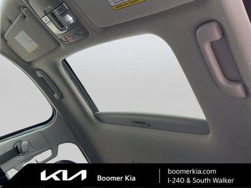 Certified 2025 Kia Telluride S image 19