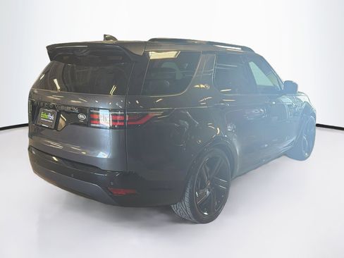 Used 2022 Land Rover Discovery HSE R-Dynamic AWD/4WD image 9