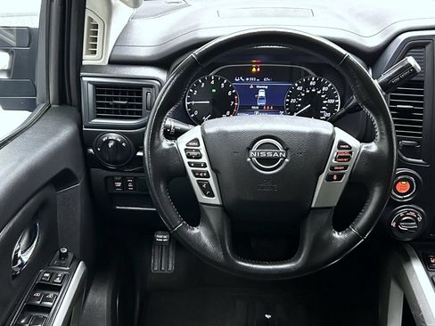 Used 2023 Nissan Titan SV w/ SV Convenience Package AWD/4WD image 12