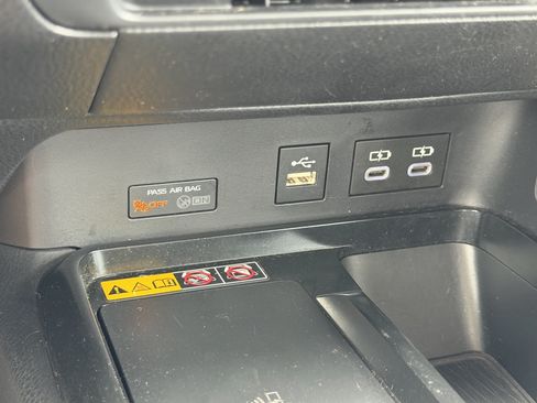 Used 2025 Toyota Camry LE FWD image 14