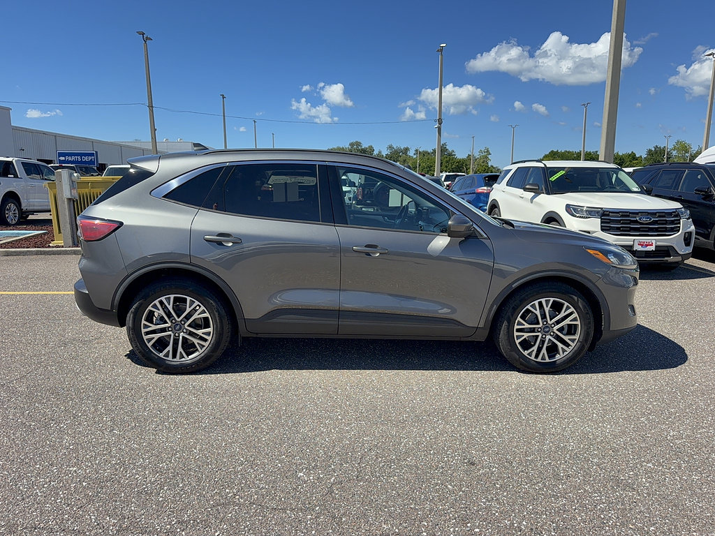 Used 2021 Ford Escape SEL w/ Technology Package FWD image 5