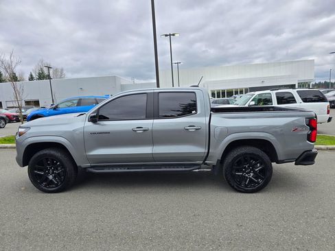 Used 2025 Chevrolet Colorado Z71 w/ Technology Package image 2