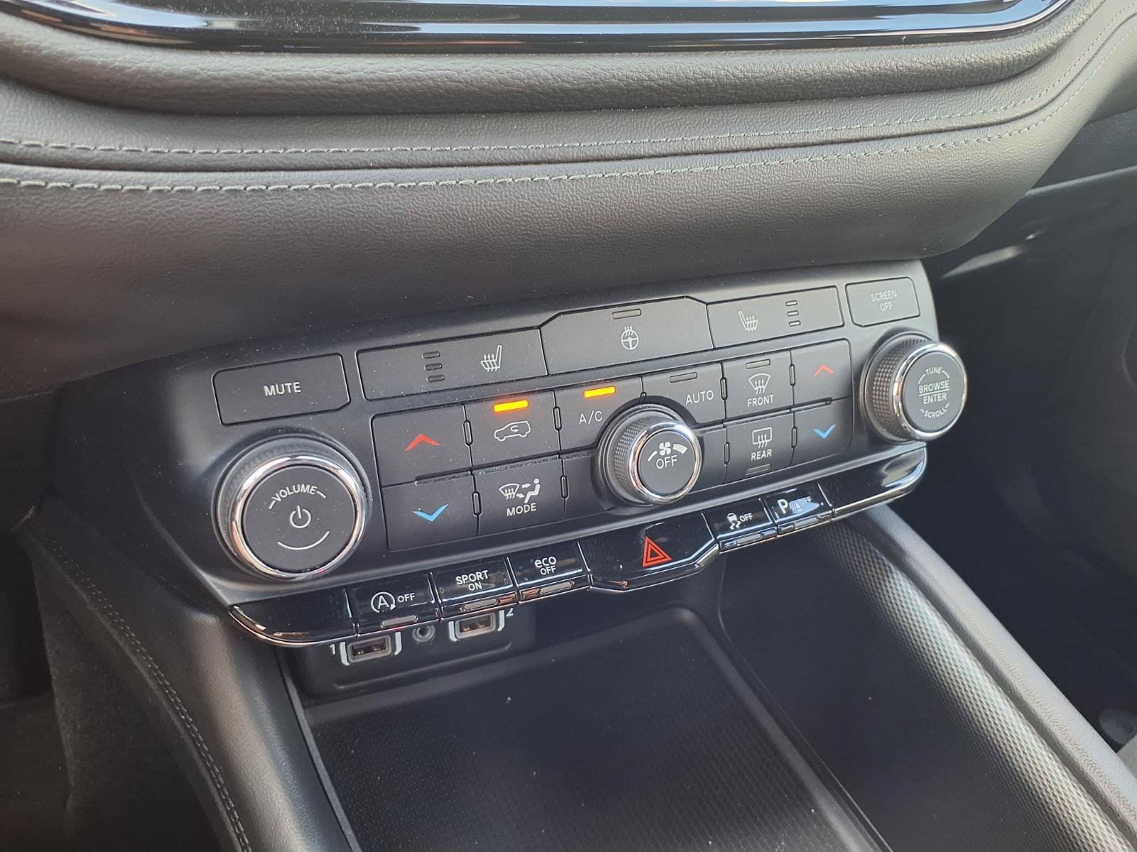 Used 2022 Dodge Durango GT RWD image 22
