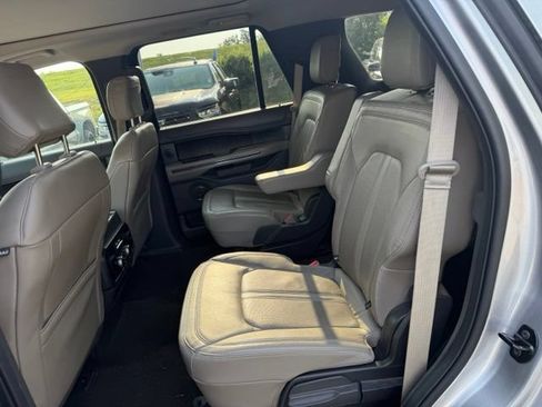 Used 2020 Ford Expedition Limited RWD image 14