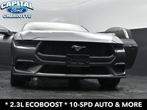 Used 2025 Ford Mustang Coupe RWD image 35