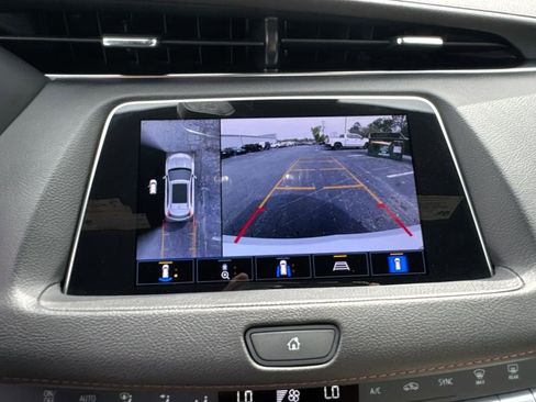 Used 2022 Cadillac XT4 Sport w/ Comfort Package FWD image 28