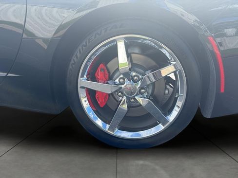 Used 2014 Chevrolet Corvette Stingray Convertible w/ 3LT Preferred Equipment Group RWD image 12
