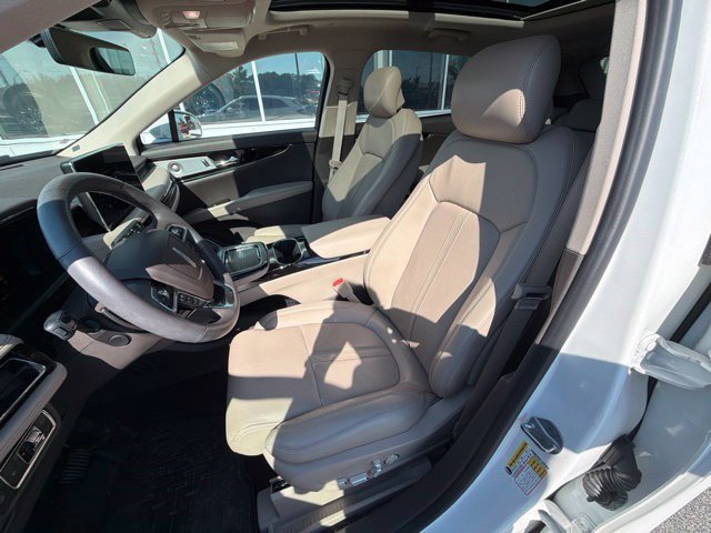 Used 2022 Lincoln Nautilus Reserve w/ Equipment Group 202A AWD/4WD image 14