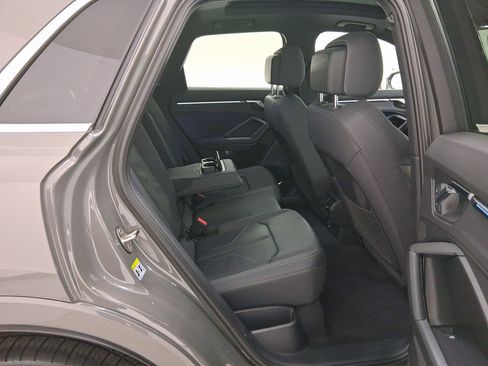 Used 2020 Audi Q3 2.0T Prestige image 30