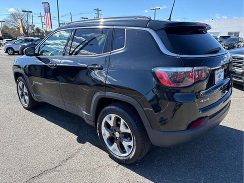 Used 2018 Jeep Compass Limited image 5